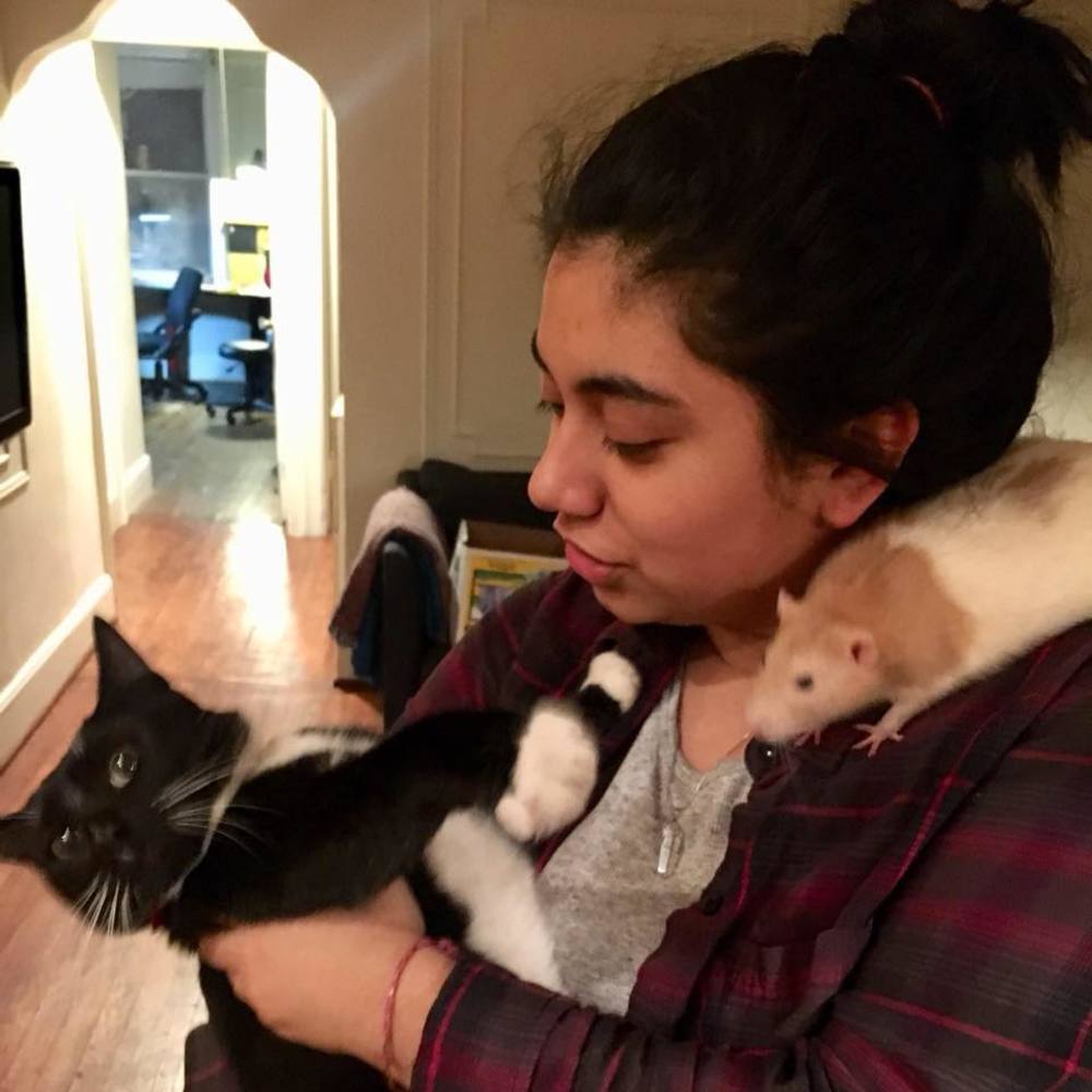 Meet your Posher, Maria